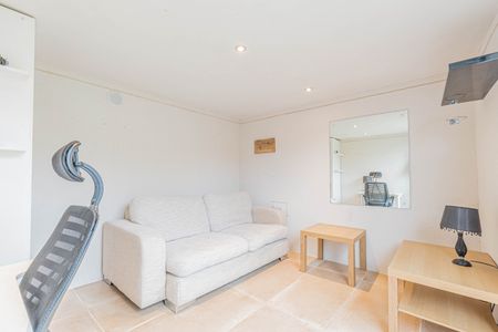 3 bed semi-detached house to rent in Whitehill Lane, Birmingham, B29 - Photo 3