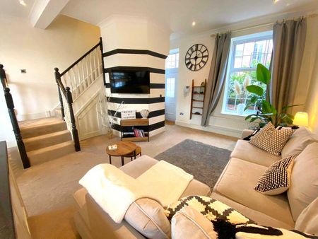 Victoria Court, Ruddington, Nottingham - Photo 2