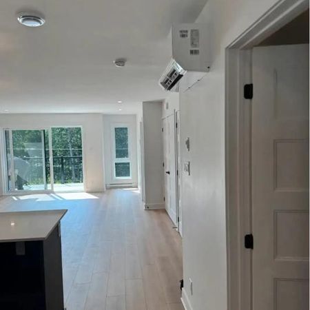 À LOUER – Superbe condo 5 ½ neuf | Construction LEED 2025 - Photo 4