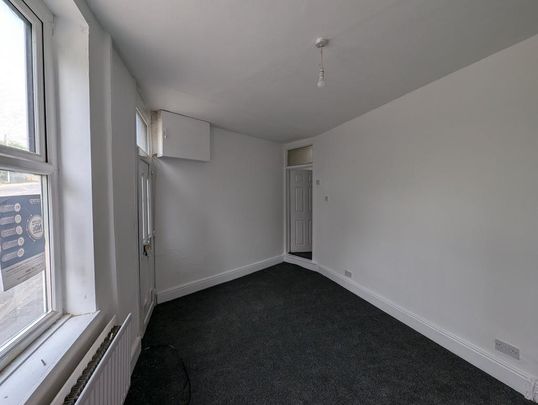 2 bedroom house to rent - Photo 1