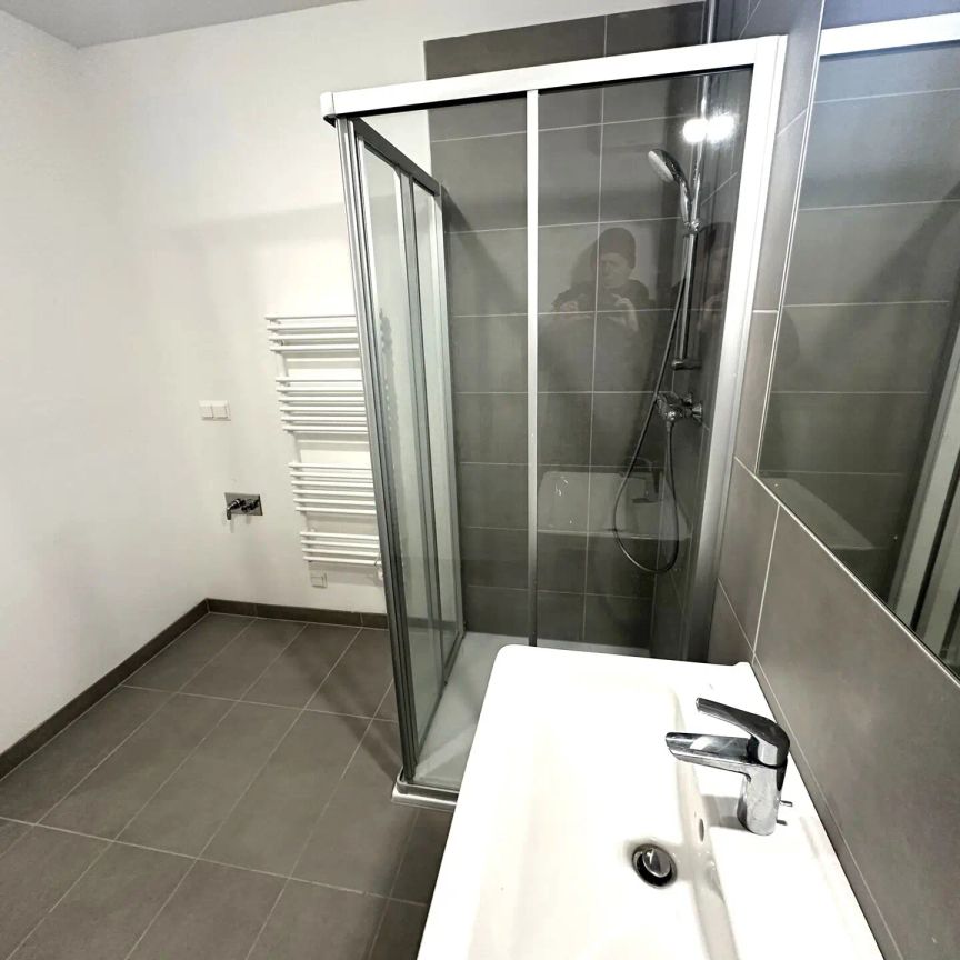 TRAUMHAFTE GARTENWOHNUNG MIT BLICK INS GRÜNE: 2 Zimmer Wohnung in idyllischer Lage - Foto 1