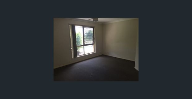 Beautiful Family Home in a Prime Location – Spacious, Modern & Move-In Ready - Photo 1