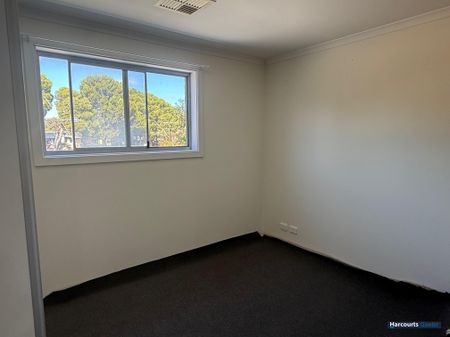13/14 Bradbury Street, Parafield Gardens SA 5107 - House For Rent | Domain - Photo 4
