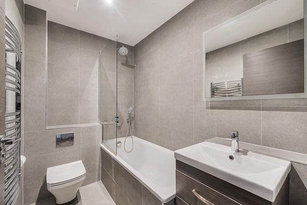 4 bedroom apartment to rent - Photo 1