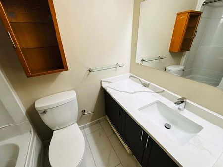 37 Robinson Ave, Sandy Hill, Ottawa, ON - Photo 2