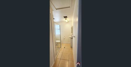 EASY LOW MAINTENANCE PROPERTY - Photo 5