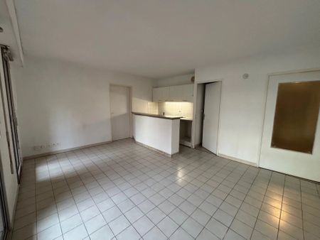 Location Appartement 2 pièces 44m² LE CANNET 06110 - Photo 3