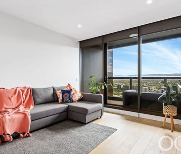 Open the Door to Sky-High Sophistication - Photo 1