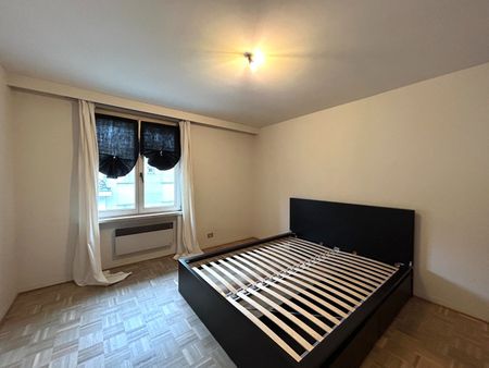 Instapklaar 1-slaapkamer appartement in hartje Kortrijk! - Photo 5