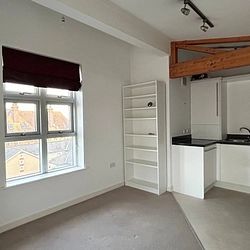 14 Priory Courtyard, Ramsgate, CT11 9PW, Kent - Photo 2