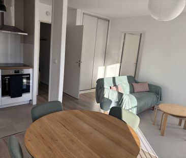 Location Appartement 2 pièces 40m² LILLE 59800 - Photo 2