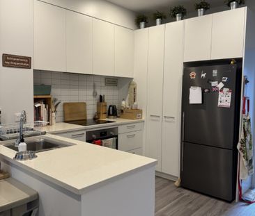 Modern Living in Mount Wellington – Spacious Townhouse - Photo 4