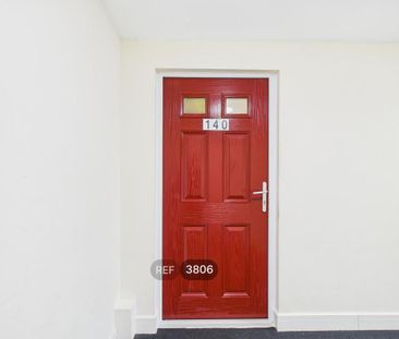 2 bedroom property to rent - Photo 4