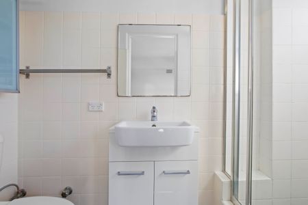 56/21 Duxford Street, Paddington NSW 2021 - Apartment For Rent | Domain - Photo 5