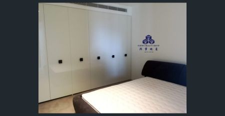 1 BEDROOM | 1 BATHROOM - Photo 2