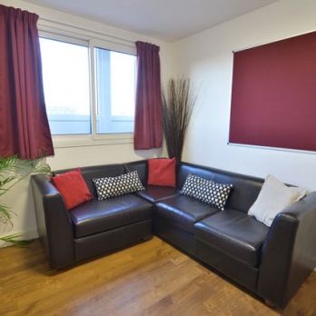 Wardley House - Student accommodation Bradford - Photo 1