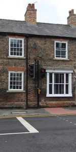 2 bedroom terraced house to rent - Photo 4
