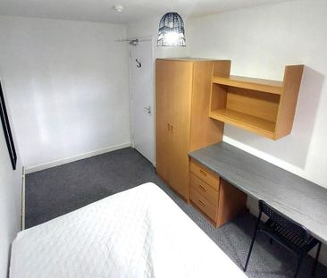 6 bedroom private hall to rent - Photo 6