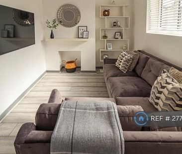 1 bedroom in a house share to rent - Photo 2