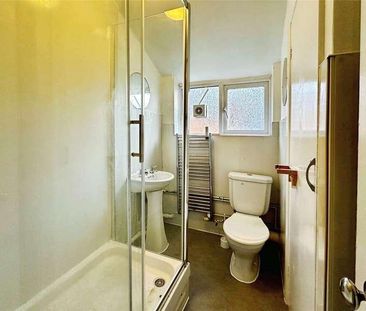 Amherst Road, Reading, Berkshire, RG6 - Photo 4