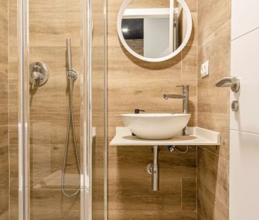 Room in a shared 5-bedroom apartment for rent in Cabanyal-Canyamelar - Photo 5