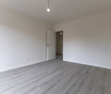 Appartement te huur in Sint-Agatha-Berchem - Photo 3