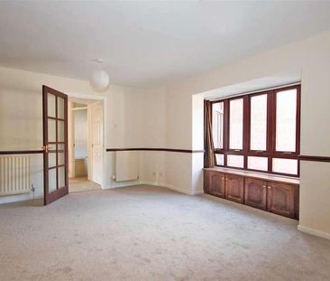 Priory Road, Warwick, CV34 - Photo 2