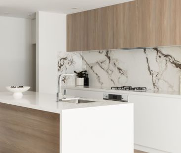 Dee Why, 8 B Oaks Avenue - Photo 1