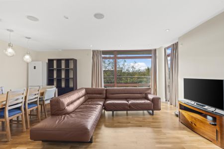 Pulse Apartments, Lymington Road, London NW6 - Photo 3