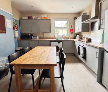 3 bedroom maisonette to rent - Photo 5