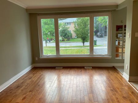 For Lease - 65 Holcolm Road Unit# Upper, Toronto, Ontario - Photo 4