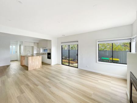 Unit 1/110 Leith Street, Redan - Photo 4