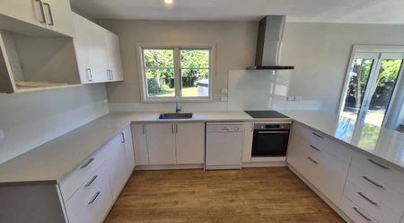 Nestle in for Christmas - Photo 2