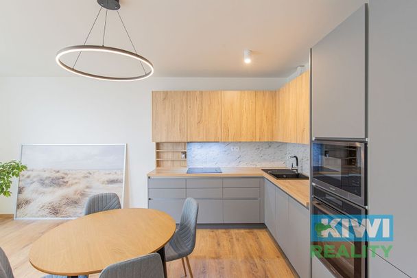 Pronájem bytu 2+kk 58 m² - Photo 1