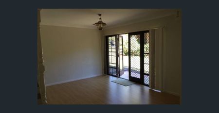Freshly painted townhouse with access to walking paths and gum lined local creek. - Photo 5