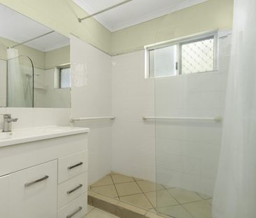 For Lease: Charming Family Home in Bucasia - 9 Scott Court - Photo 6