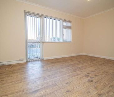 Heol Llanishen Fach, Cardiff, CF14 - Photo 2