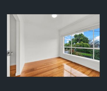 Beautifully Renovated Double Room in Prime Frankston Location – All... - Photo 3