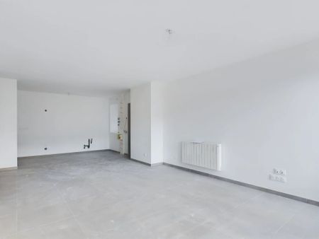 Location Appartement 3 pièces 75 m2 à Saint-Chamond - Photo 5