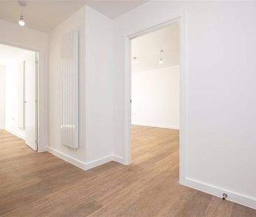 Walton Court, Station Avenue, Walton-On-Thames, KT12 - Photo 5