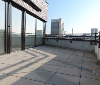 Schräg auf 2 Etagen? Steigen Sie auf! - Photo 3