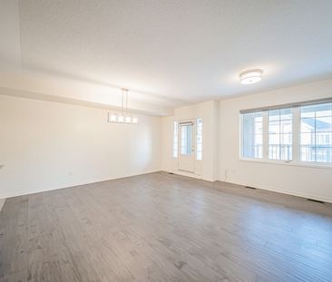 For Lease - 77 Ness Drive, Richmond Hill, Ontario - Photo 5