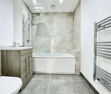 Victoria Road, Pyramid House, TN23 - Photo 1