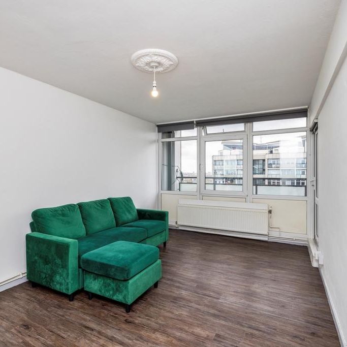 2 bedroom flat to rent - Photo 1