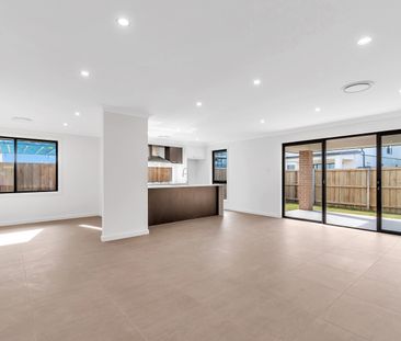 5 KINGSDALE AVENUE, Catherine Field NSW 2557 - House For Rent | Domain - Photo 1