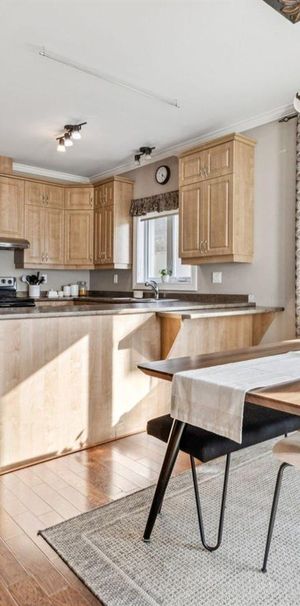 Vieux-Longueuil – Appartement 5 1/2 à louer - Photo 1