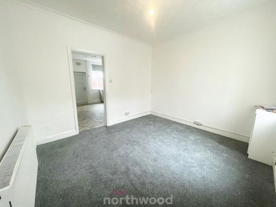 2 bedroom end of terrace house to rent - Photo 1