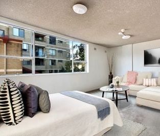 Unfurnished Studio - 6 Month Lease - Photo 1