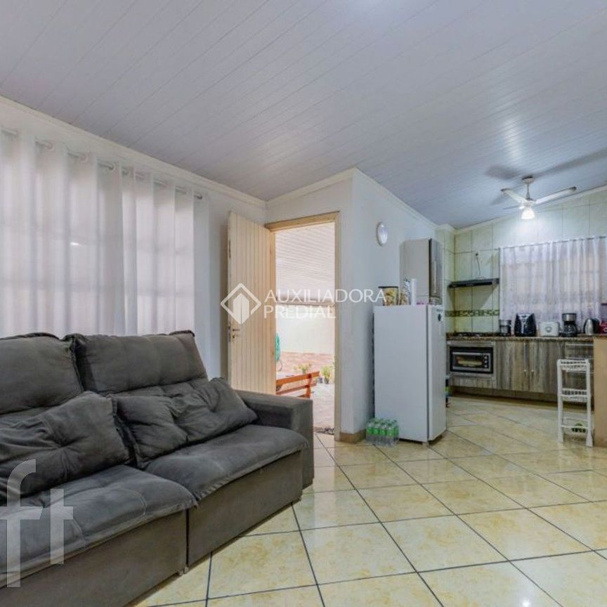 Casa com 3 quartos e 228m² para alugar em Jardim Itu Sabará, Porto Alegre. - Photo 1