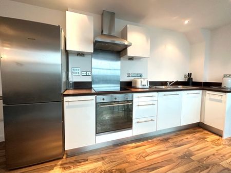 2 bedroom apartment to rent - Photo 3